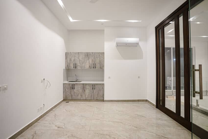 1 Kanal Semi-Furnished House For sale in DHA Lahore | OH-0025 21