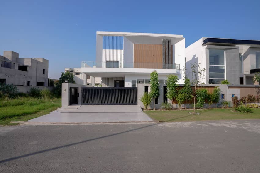 1 Kanal Semi-Furnished House For sale in DHA Lahore | OH-0026 2