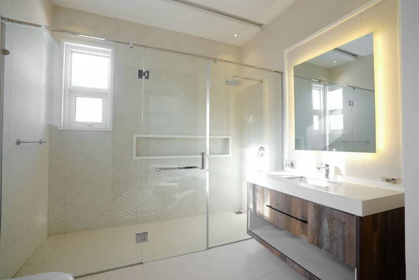 1 Kanal Semi-Furnished House For sale in DHA Lahore | OH-0026 11