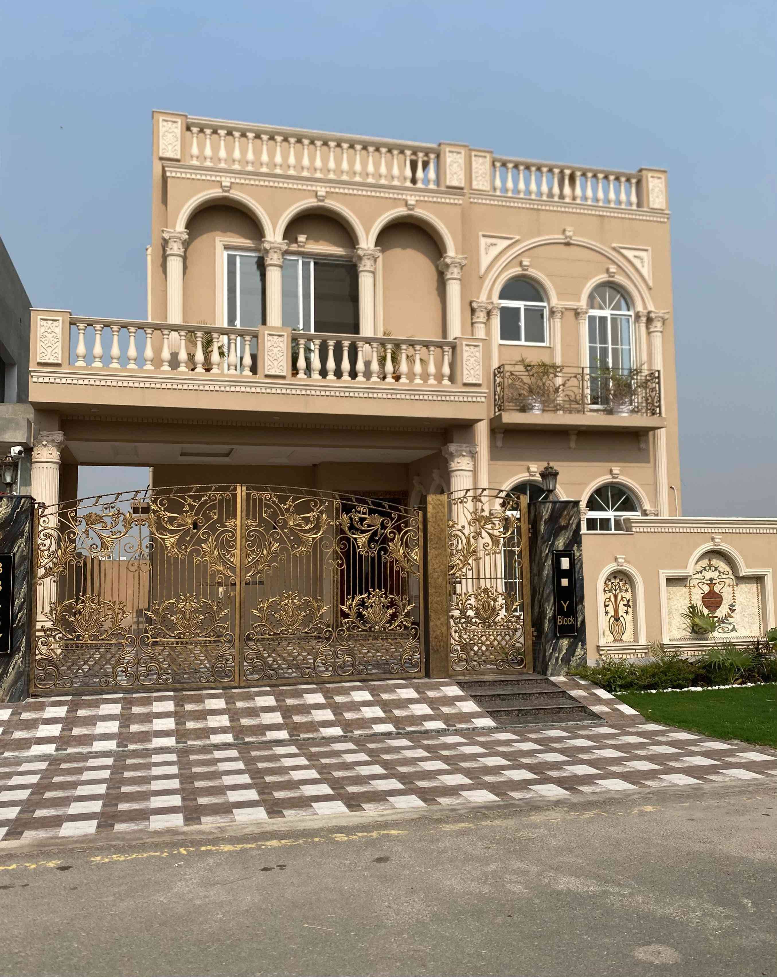 Brand New 10 Marla House for Sale in DHA – Prime Location 1