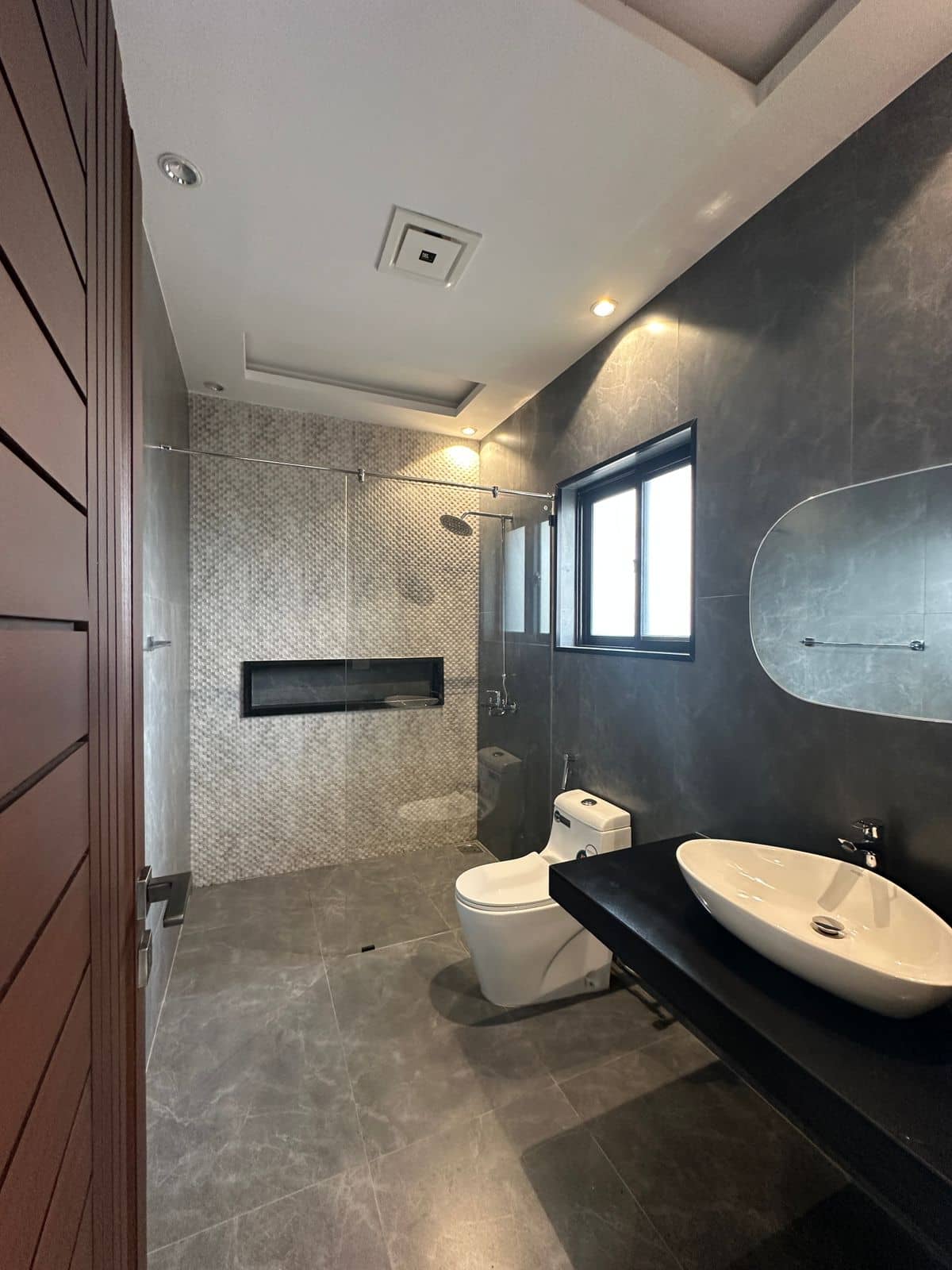 Brand New 10 Marla Modern House for Sale in DHA Phase 7 – 70ft Road 13