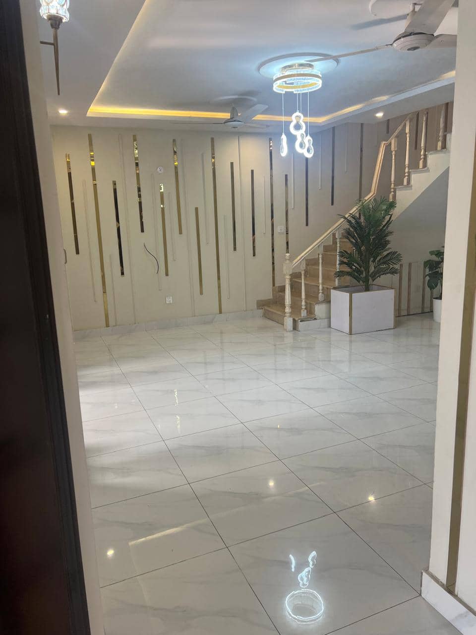 Brand New 10 Marla Modern House for Sale in DHA Phase 7 – 70ft Road 32