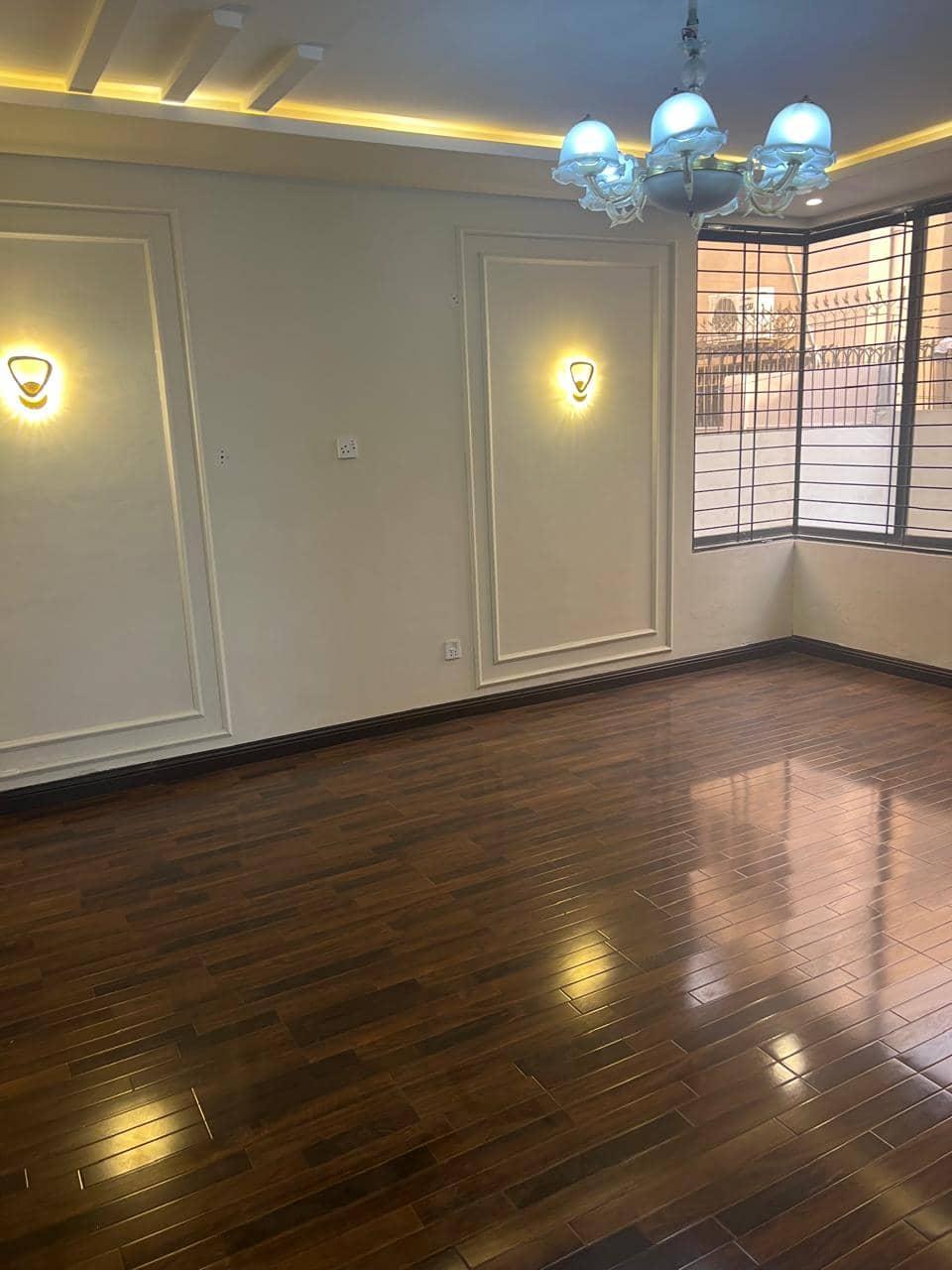 Brand New 10 Marla Modern House for Sale in DHA Phase 7 – 70ft Road 33