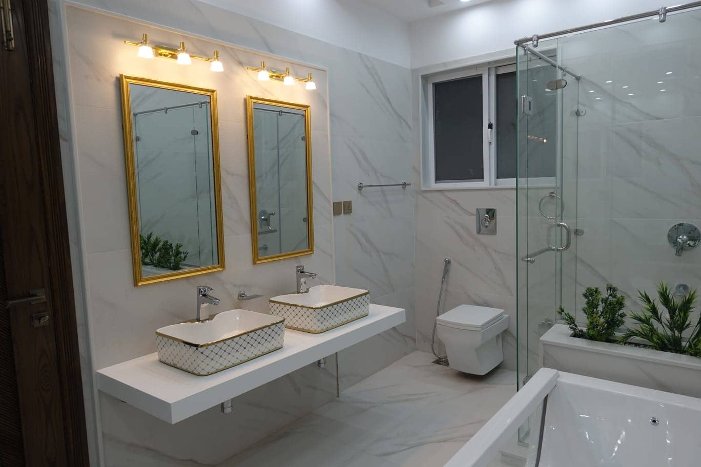 1 Kanal (20 Marla) Semi-Furnished Luxury House for Sale in DHA Phase 7 – Full Basement | Home Theater | 4