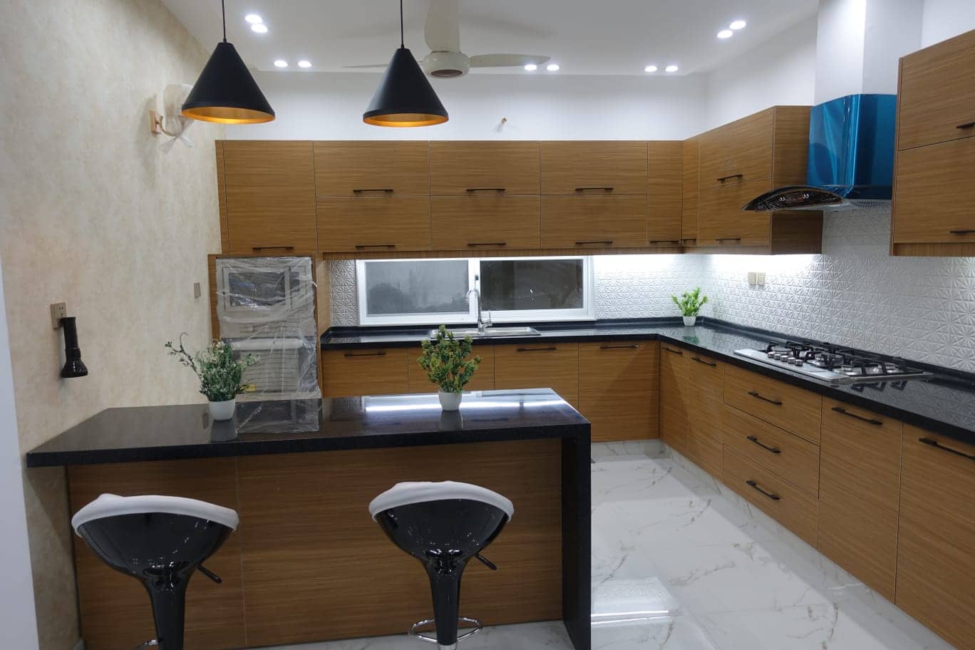 1 Kanal (20 Marla) Semi-Furnished Luxury House for Sale in DHA Phase 7 – Full Basement | Home Theater | 7