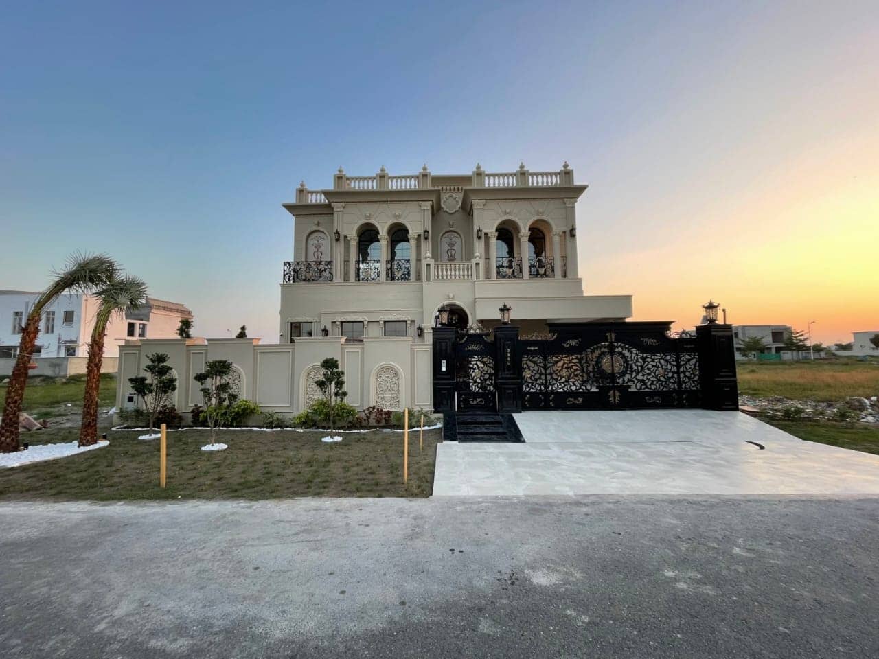 Brand New 1 Kanal (20 Marla) Spanish-Style House for Sale in DHA Phase 7 1