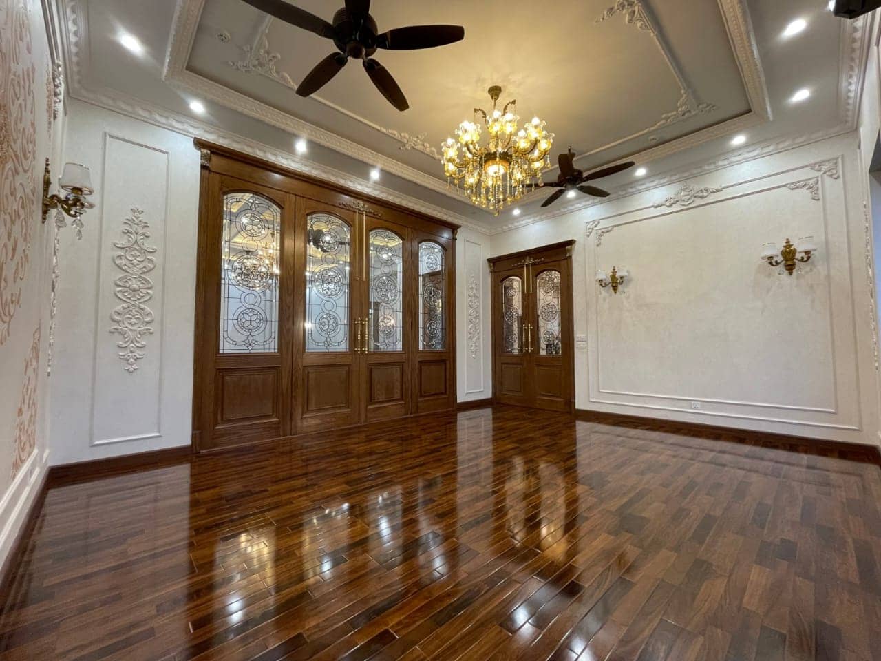 Brand New 1 Kanal (20 Marla) Spanish-Style House for Sale in DHA Phase 7 33