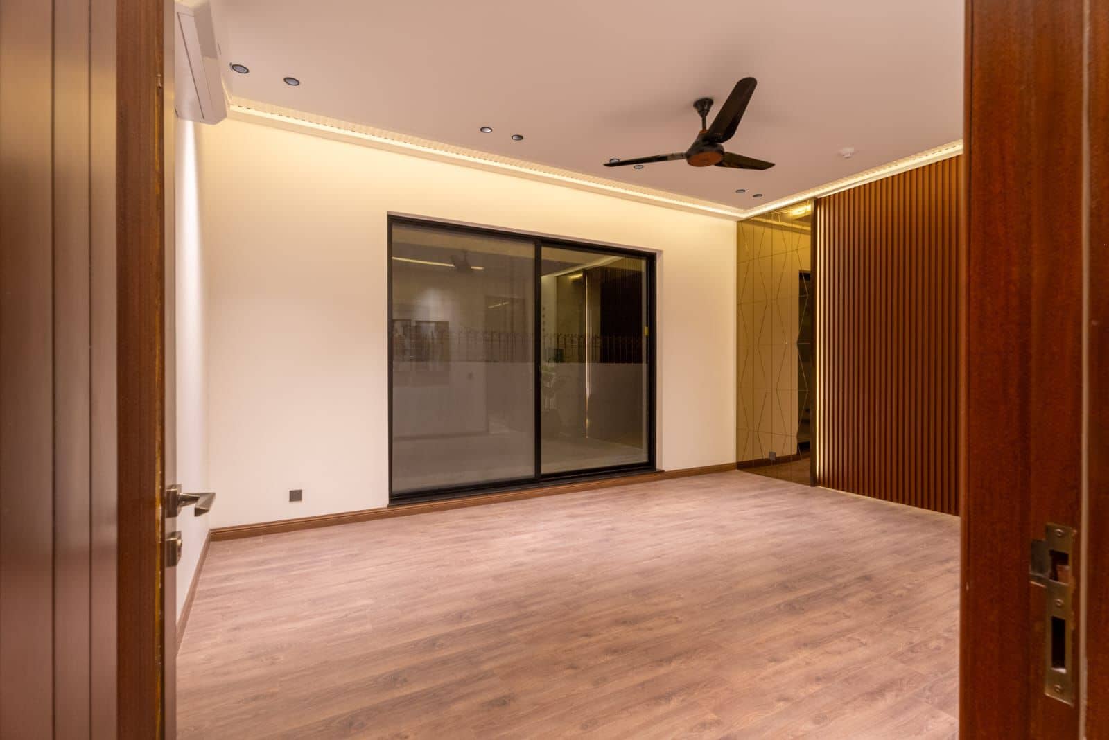 Brand New 1 Kanal (20 Marla) House for Sale in DHA Phase 3 25