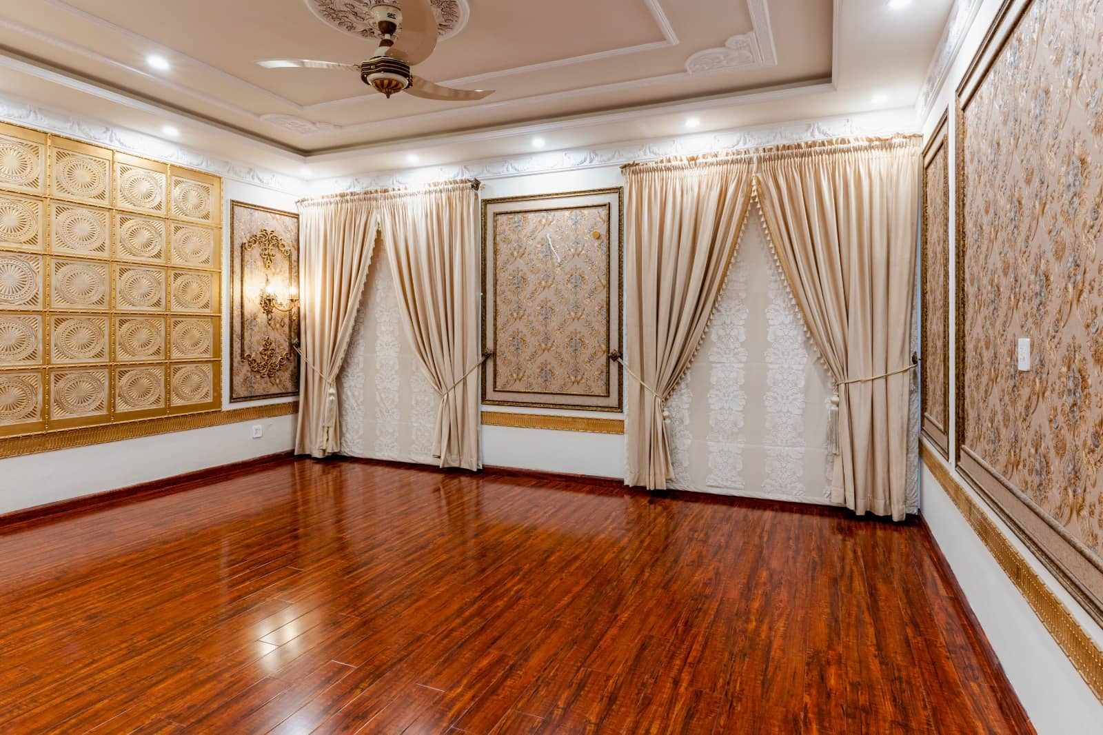 Brand New 1 Kanal (20 Marla) Semi-Furnished House for Sale in DHA Phase 6 – Full Basement 11