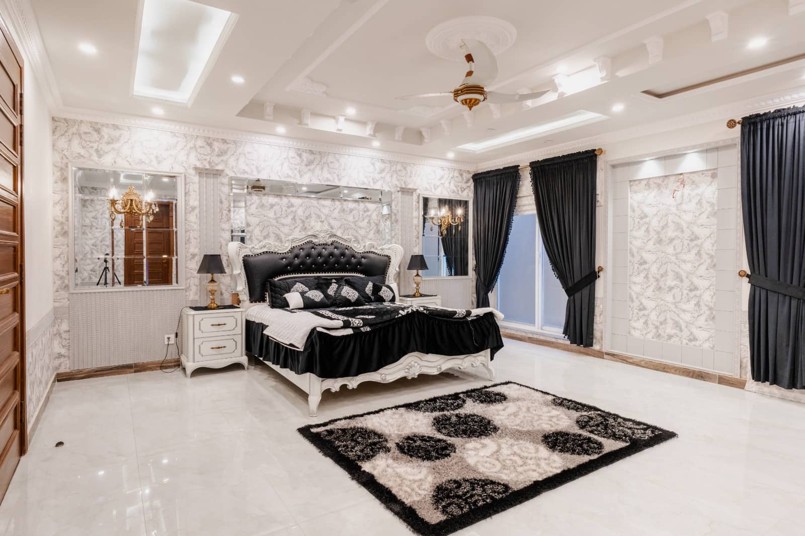 Brand New 1 Kanal (20 Marla) Semi-Furnished House for Sale in DHA Phase 6 – Full Basement 24