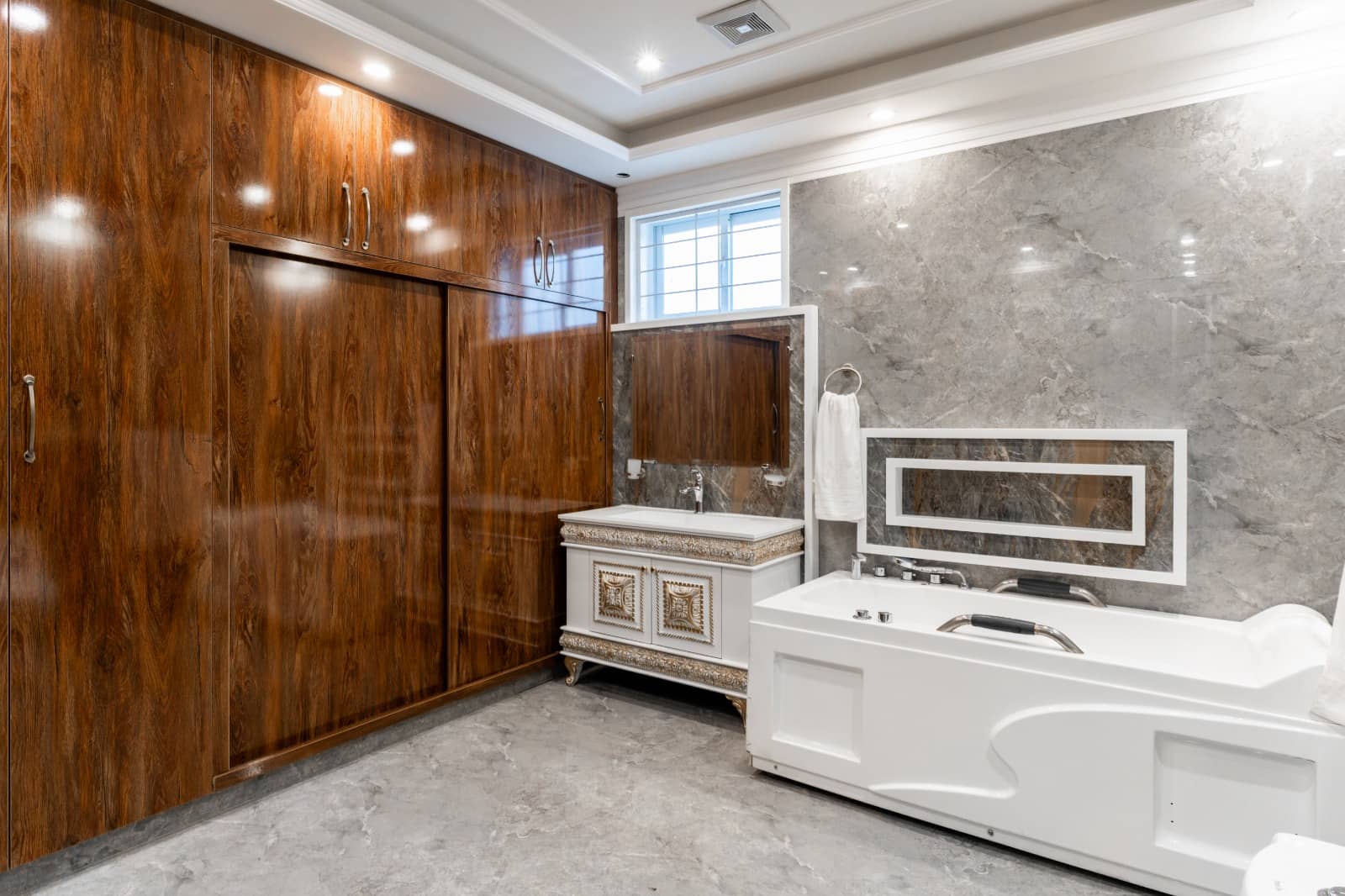 Brand New 1 Kanal (20 Marla) Semi-Furnished House for Sale in DHA Phase 6 – Full Basement 31