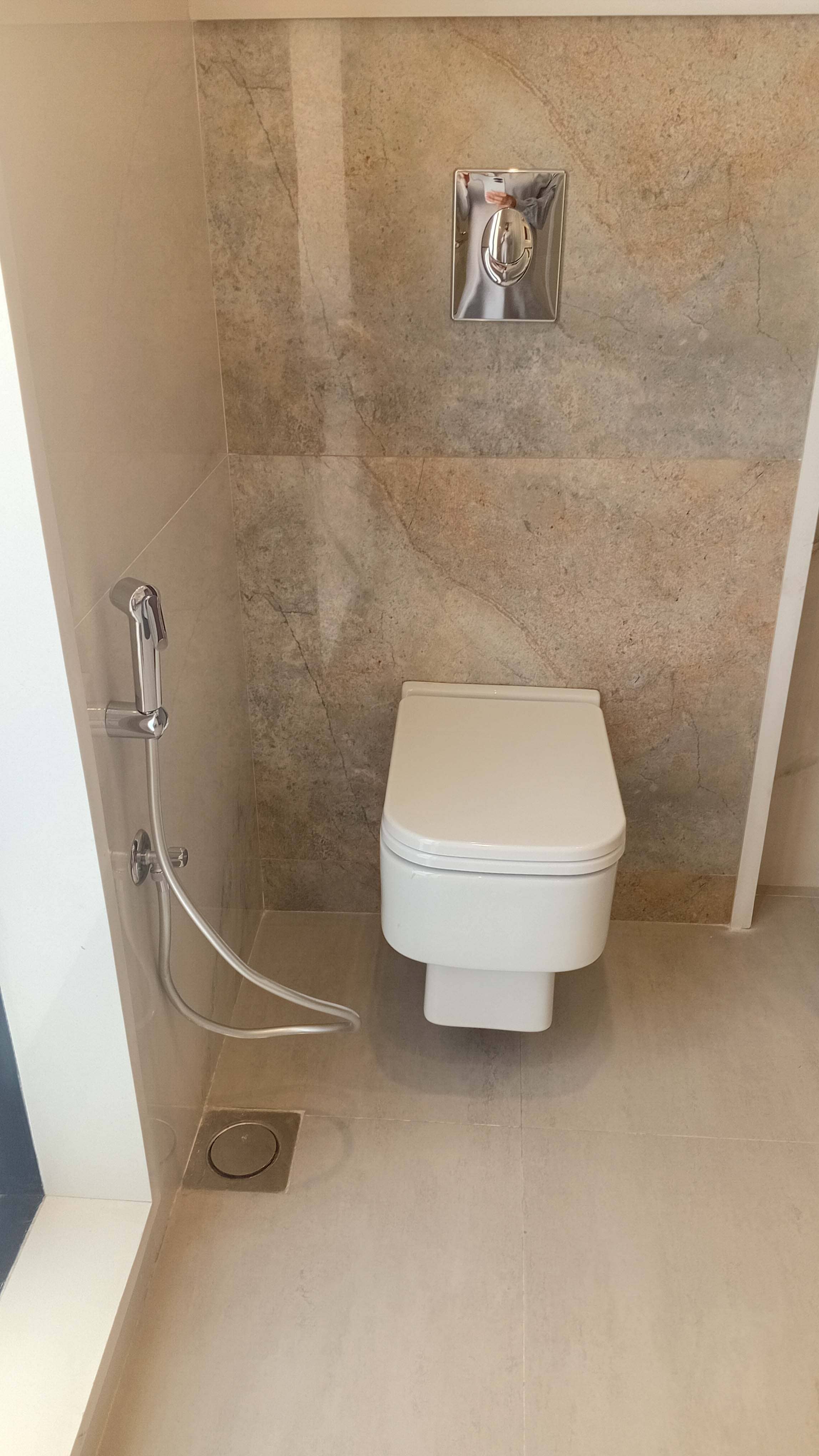 Brand New 10 Marla House for Sale in DHA Phase 7 24