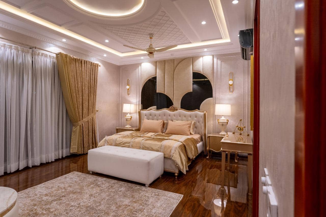 Brand New 1 Kanal Furnished House for Sale in DHA Phase 7, Lahore – 5 Beds, Servant Quarters, CCTV, Lawn 14