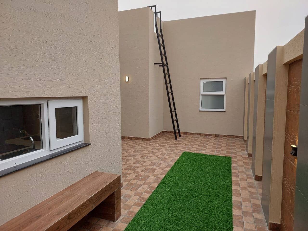 Brand New 1 Kanal Semi-Furnished House for Sale in DHA Phase 7– 5 Beds, 2 Kitchens, Lawn, CCTV 21