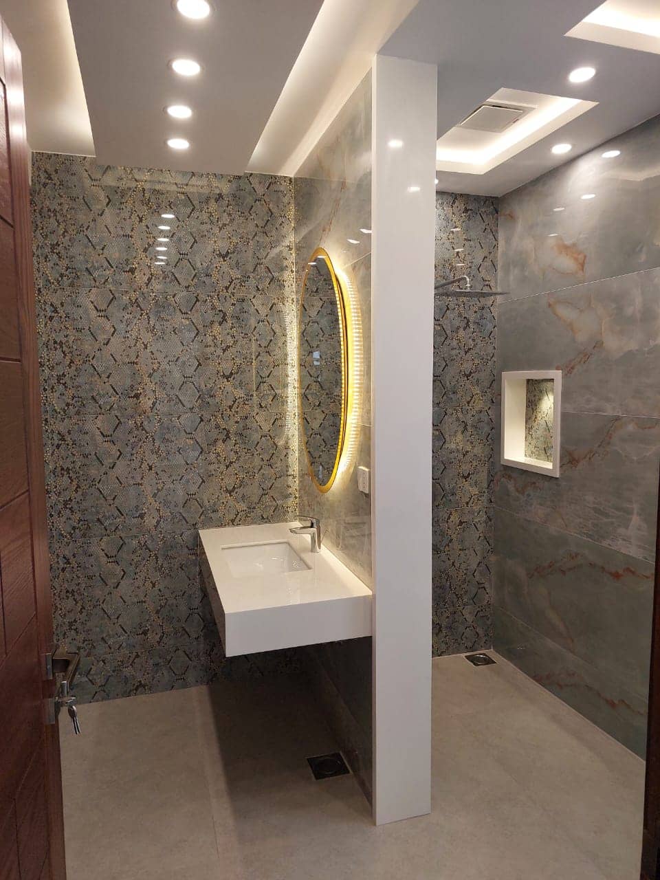 Brand New 1 Kanal Semi-Furnished House for Sale in DHA Phase 7– 5 Beds, 2 Kitchens, Lawn, CCTV 29