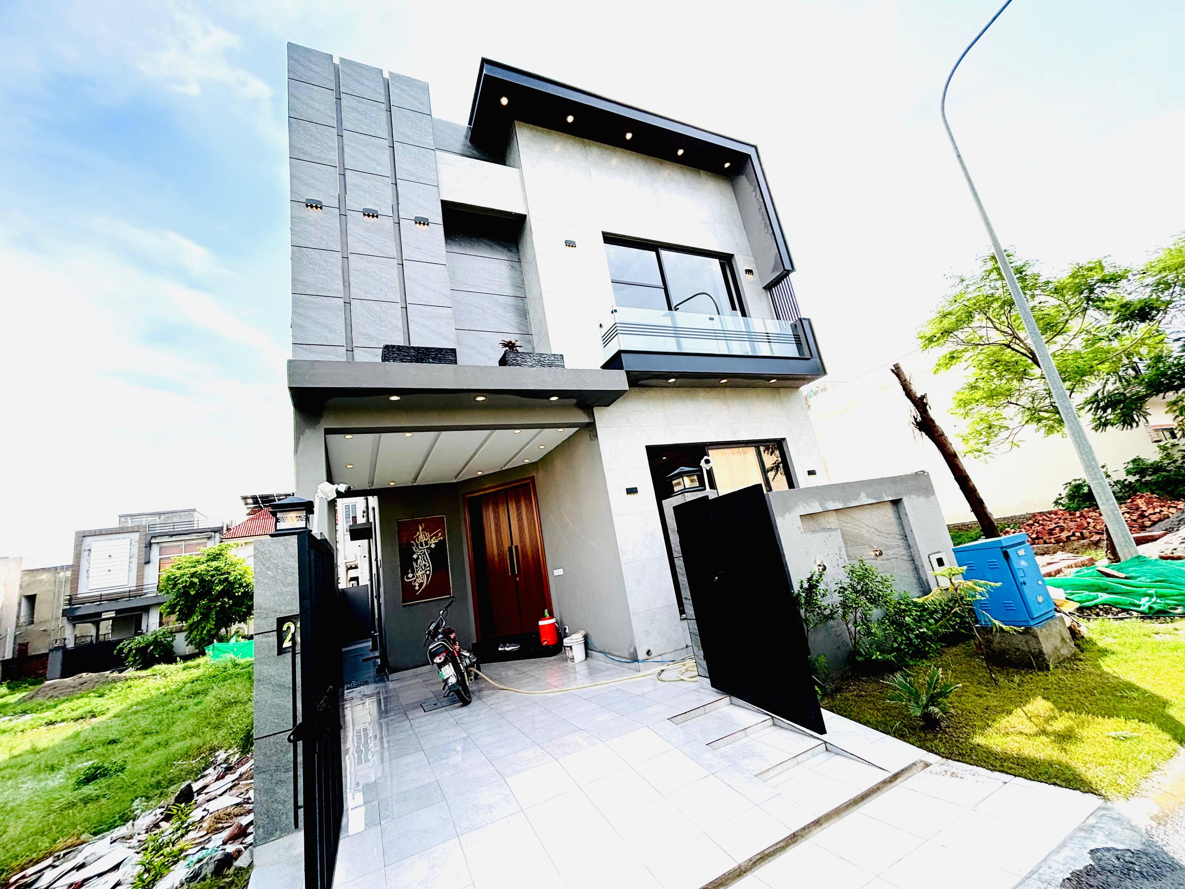 Brand New 5 Marla House for Sale in DHA Phase 9 Lahore 8