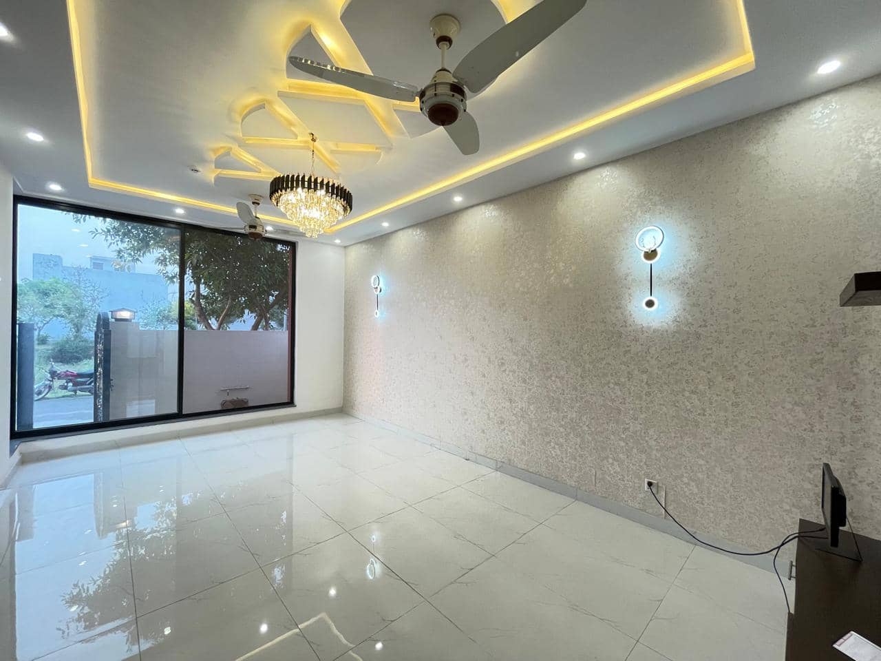 Brand New 5 Marla House for Sale in DHA Phase 9 Lahore 7