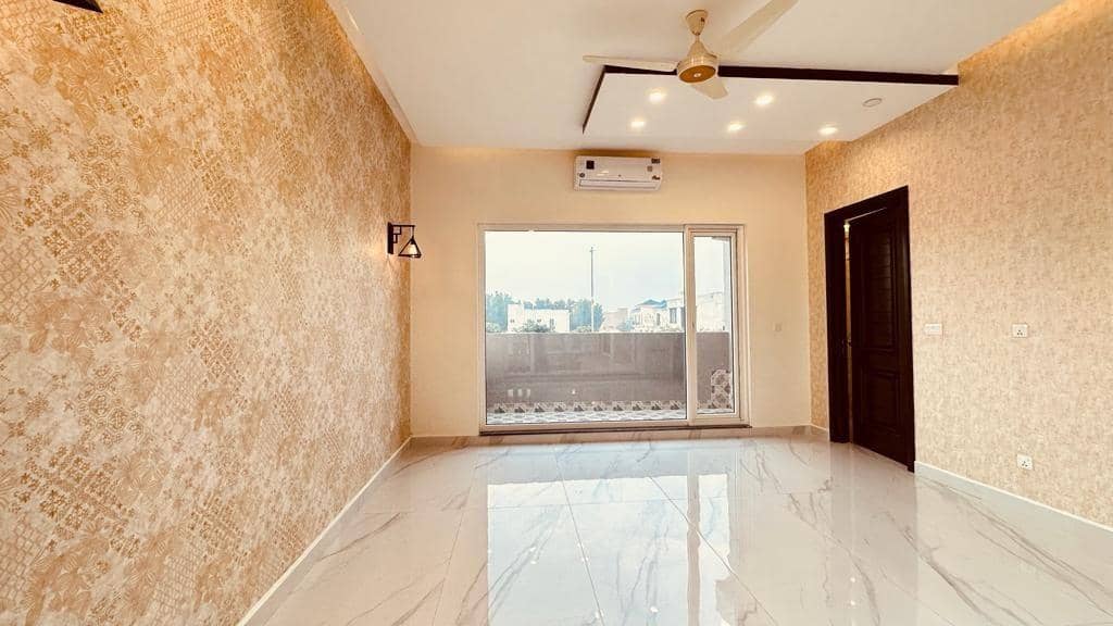 1 Kanal Semi-Furnished 6-Bed Luxury Home – DHA Phase 6, Lahore 43