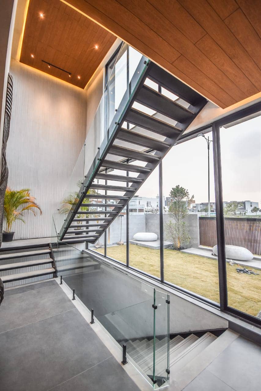 1 Kanal Fully Furnished Home with Basement – DHA Phase 7, Lahore 10