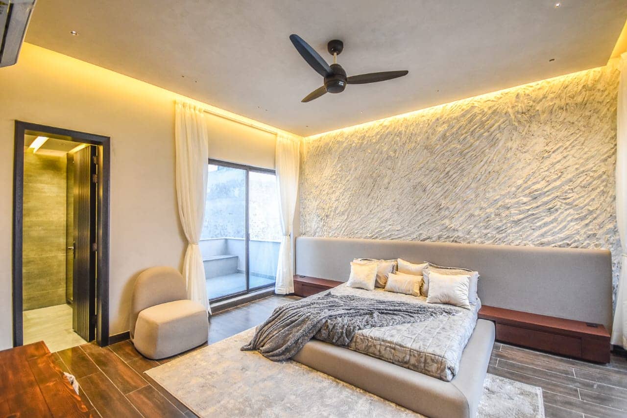 1 Kanal Fully Furnished Home with Basement – DHA Phase 7, Lahore 24