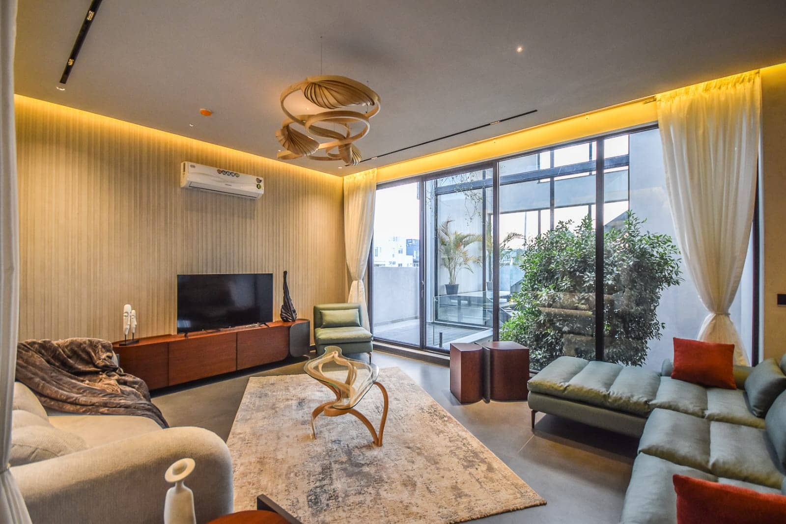 1 Kanal Fully Furnished Home with Basement – DHA Phase 7, Lahore 40