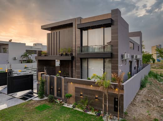 Fully Furnished 1 Kanal (20 Marla) Luxury House for Sale in DHA Phase 6 2