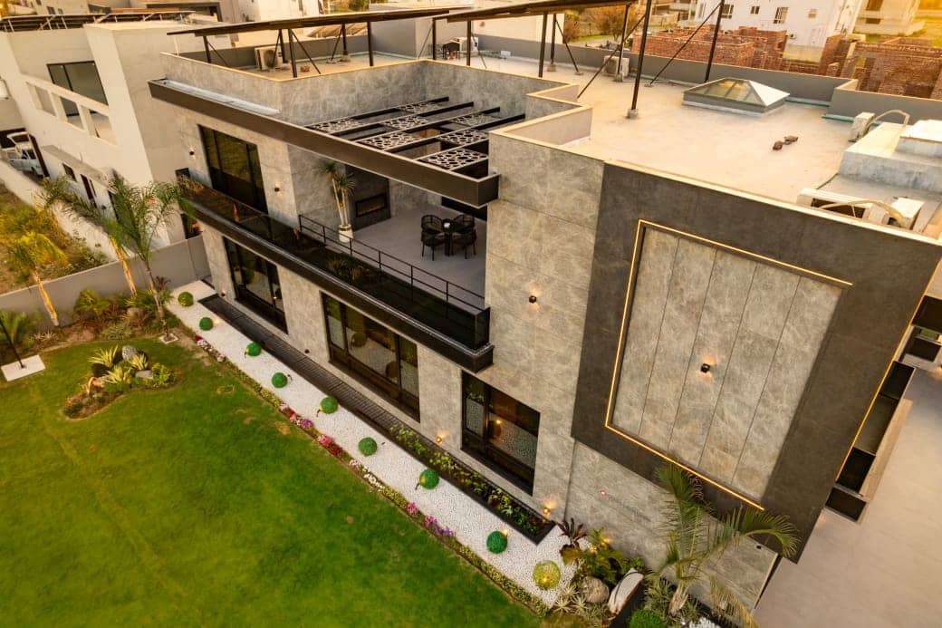 Ultra Luxury 3 Kanal Smart Home for Sale in DHA Phase 7 Lahore 5