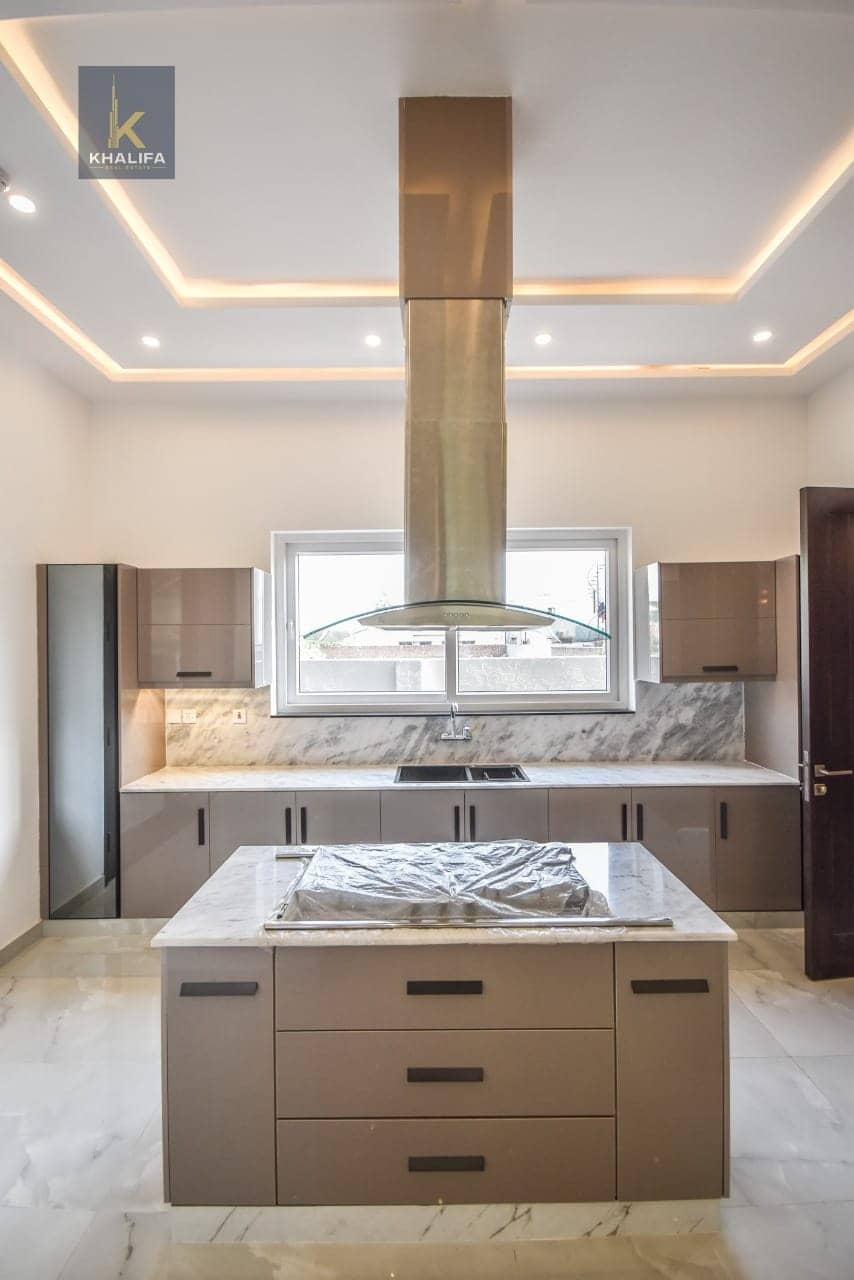 20 Marla New House Urgent Sale in DHA Phase 6 Lahore 25