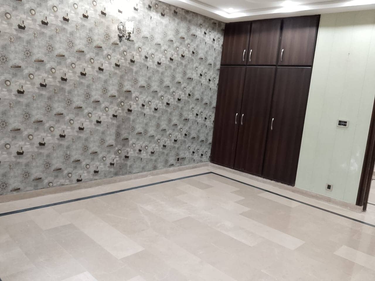 11.5 Marla Used House for Sale in DHA Phase 6 Lahore 3