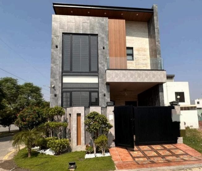 5 Marla Brand New House for sale in Lake City, Lahore | TL-1739 Slide 1